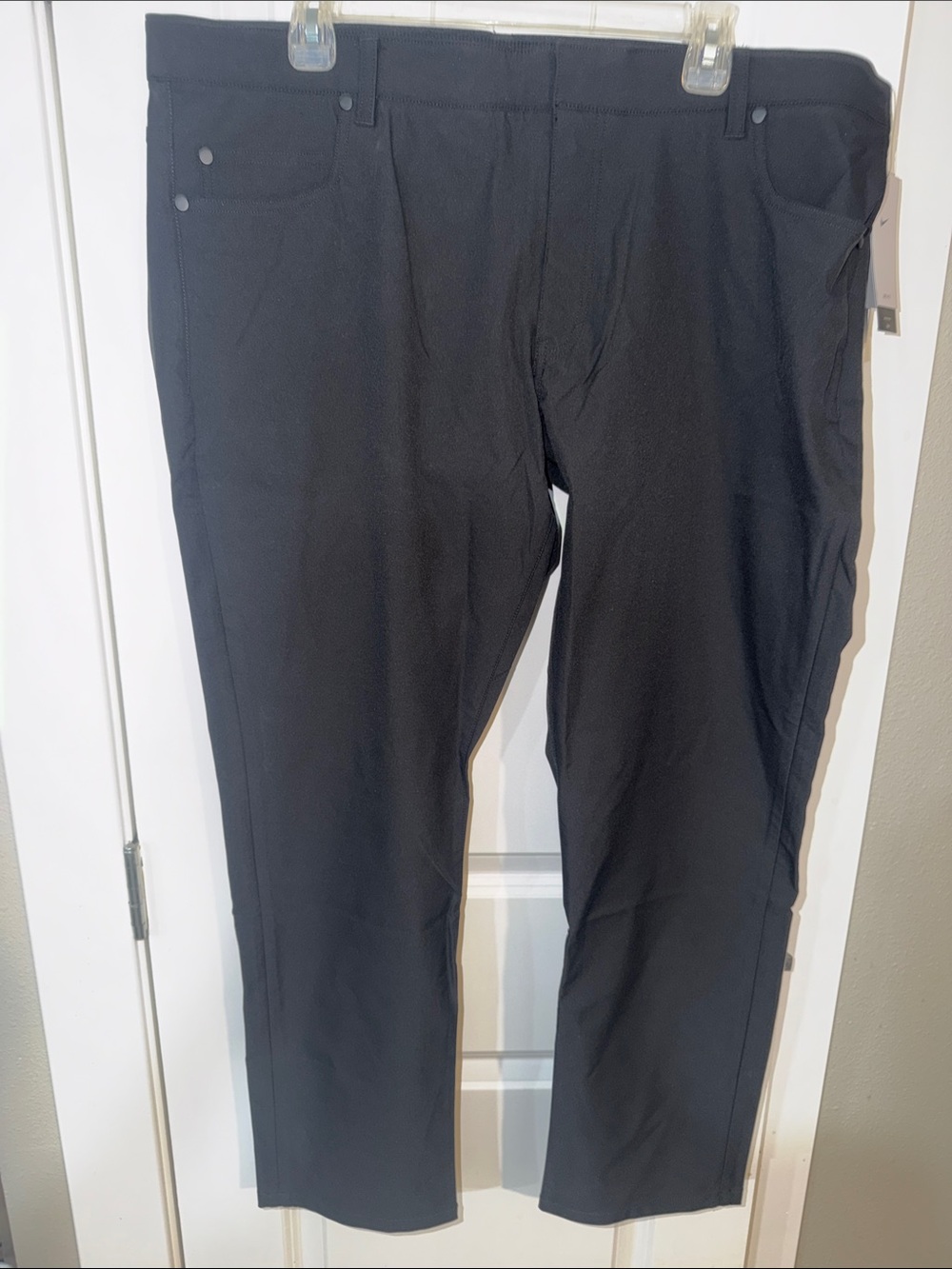 BNWT Nike Black Men's Slim Fit Dri-Fit Pants - Straight Tailored Fit